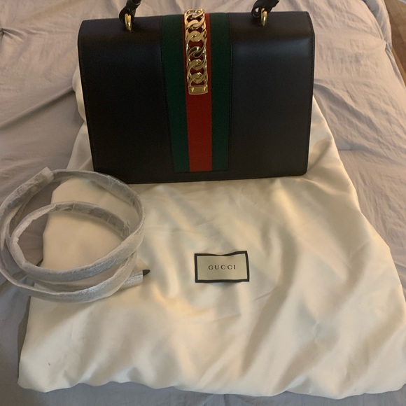 Authentic Gucci Purse/Bag - Picture 2 of 5